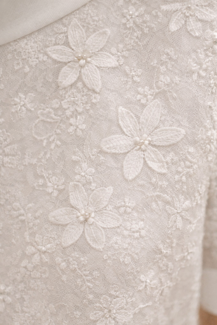 VENEZIA™ – Floral Embroidered Blouse
