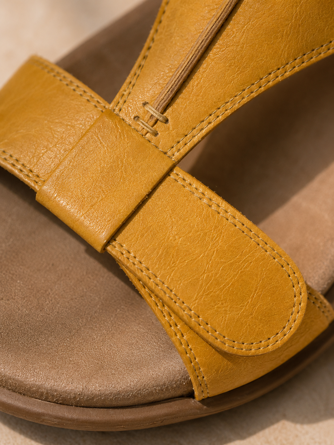 Lara | Comfortable sandals with adjustable closure