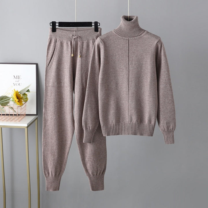 Avril™ | Elegant and Comfortable Rolled Collar Set